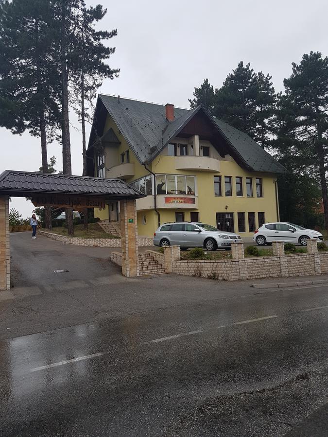 Restoran&Motel And Apartmants Lovacka Prica Tesanj Eksteriør billede